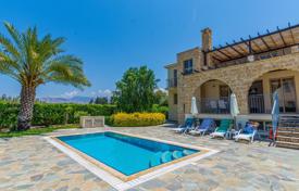 9 dormitorio villa 270 m² en Poli Crysochous, Chipre. 725 000 €