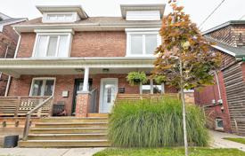 6 dormitorio adosado en Old Toronto, Canadá. C$2 013 000