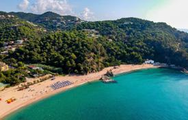 4 dormitorio villa en Lloret de Mar, España. Price on request