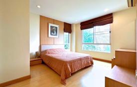 2-dormitorio apartamentos en condominio en Watthana, Tailandia. $202 000