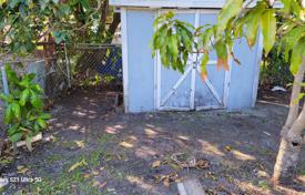 5 dormitorio casa de pueblo 138 m² en Miami, Estados Unidos. $550 000