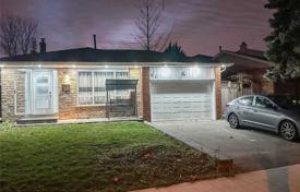 6 dormitorio casa de pueblo en Scarborough, Canadá. C$1 873 000