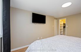 8 dormitorio casa de pueblo en Scarborough, Canadá. C$1 668 000