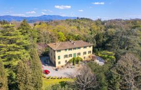 28 dormitorio villa en Lucca, Italia. 3 000 000 €