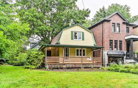 Casa de pueblo – Etobicoke, Toronto, Ontario,  Canadá. C$1 590 000