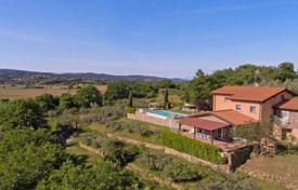 Villa – Monte San Savino, Toscana, Italia. 1 100 000 €