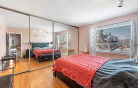 6 dormitorio casa de pueblo en North York, Canadá. C$1 847 000