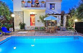 Villa – Unidad periférica de La Canea, Creta, Grecia. 2 450 €  por semana