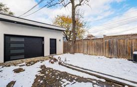 9 dormitorio casa de pueblo en York, Canadá. C$1 811 000