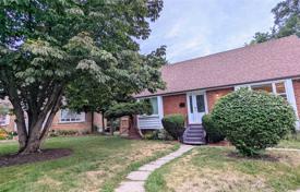 11 dormitorio casa de pueblo en North York, Canadá. C$1 922 000