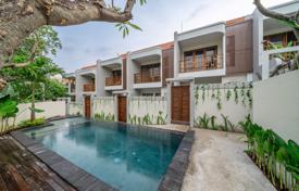 2 dormitorio villa 100 m² en Canggu, Indonesia. $198 000