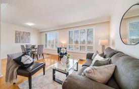 6 dormitorio casa de pueblo en Etobicoke, Canadá. C$1 445 000