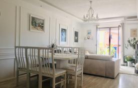 2 dormitorio piso 83 m² en Baosici, Montenegro. 205 000 €