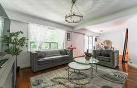 6 dormitorio casa de pueblo en Scarborough, Canadá. C$2 394 000