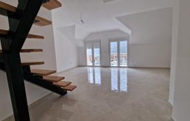 3 dormitorio piso 120 m² en Igalo, Montenegro. 192 000 €