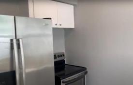 5 dormitorio casa de pueblo 140 m² en Fort Lauderdale, Estados Unidos. $490 000