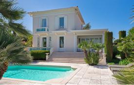 Villa – Cap d'Antibes, Antibes, Costa Azul,  Francia. 2 150 000 €