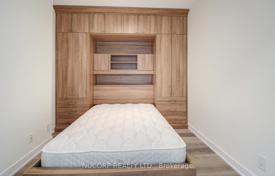 5 dormitorio piso en Etobicoke, Canadá. C$901 000
