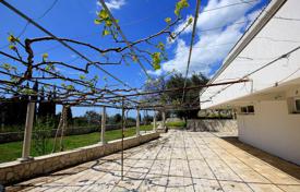 3 dormitorio chalet 174 m² en Reževići, Montenegro. 670 000 €