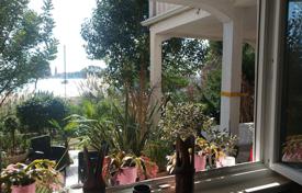 2 dormitorio piso 137 m² en Umag, Croacia. 650 000 €