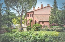 Villa – Siena, Toscana, Italia. 1 750 000 €
