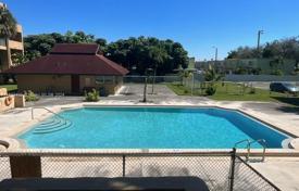 2-dormitorio apartamentos en condominio 85 m² en Hialeah, Estados Unidos. $275 000