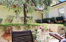 3 dormitorio piso 200 m² en Florencia, Italia. 850 000 €