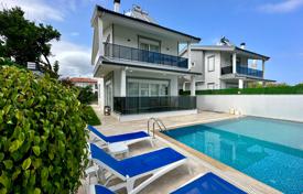 5 dormitorio villa 180 m² en Camyuva, Turquía. 27 764 000 TRY