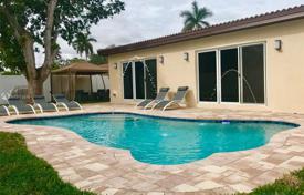 Villa – Hollywood, Florida, Estados Unidos. $879 000