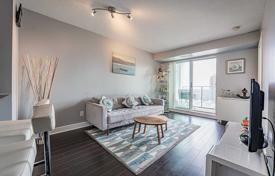 6 dormitorio piso en North York, Canadá. C$930 000