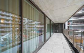 Apartamento de 3 dormitorios con 134 m² con balcón de 21,3 m² y 2 plazas de garaje. 420 000 €