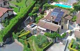 13 dormitorio villa 365 m² en Liguria, Italia. 1 250 000 €