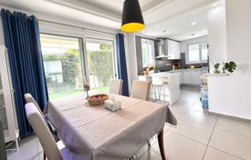 3 dormitorio adosado 144 m² en Mouttagiaka, Chipre. 619 000 €
