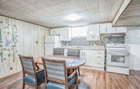 6 dormitorio casa de pueblo en Scarborough, Canadá. C$1 373 000