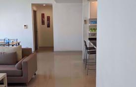 3-dormitorio apartamentos en condominio en Bangkok, Tailandia. $357 000