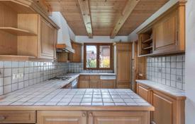 6 dormitorio mansión 155 m² en Combloux, Francia. 1 190 000 €