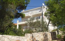 15 dormitorio casa de pueblo 530 m² en Solta, Croacia. 1 200 000 €