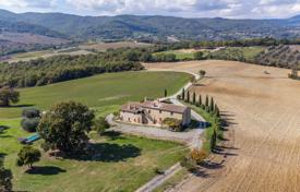 15 dormitorio finca rústica 511 m² en Perugia, Italia. 1 780 000 €