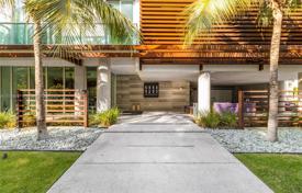 Condominio – West Avenue, Miami Beach, Florida,  Estados Unidos. $375 000