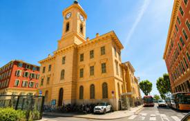 2 dormitorio piso en Le Port, Francia. 239 000 €