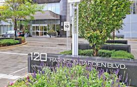 5 dormitorio piso en North York, Canadá. C$912 000