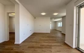 4 dormitorio piso 123 m² en Crikvenica, Croacia. 380 000 €