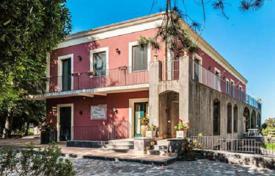 Villa – Viagrande, Sicilia, Italia. 6 120 000 €