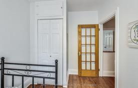 7 dormitorio adosado en Old Toronto, Canadá. C$1 548 000
