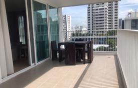 4-dormitorio apartamentos en condominio en Watthana, Tailandia. $4 000  por semana