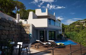 Villa – Lloret de Mar, Cataluña, España. 7 000 €  por semana
