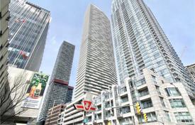 6 dormitorio piso en Yonge Street, Canadá. C$942 000