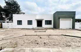 4 dormitorio casa de pueblo 191 m² en Miami Gardens, Estados Unidos. $799 000