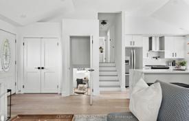 8 dormitorio casa de pueblo en Etobicoke, Canadá. C$1 744 000