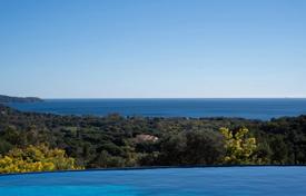 4 dormitorio villa en Cavalaire-sur-Mer, Francia. 2 600 000 €